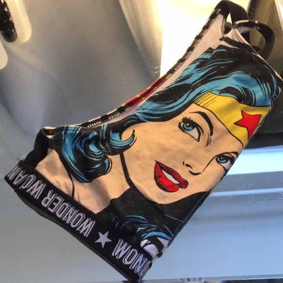 ๐ซ๐ซ๐ซ DC Comics Wonder Woman Crop Top / Bra - Picture 5 of 5